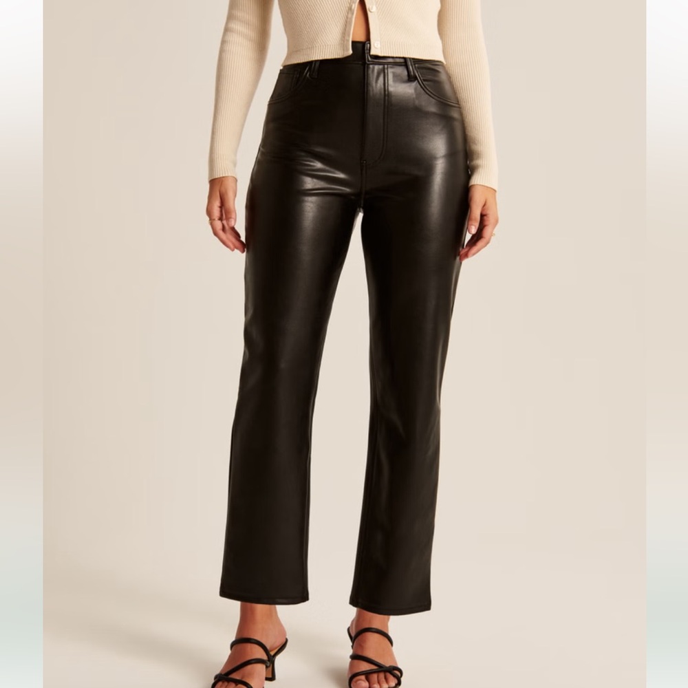 ABERCROMBIE NWT curve love high rise vegan leather pants in black